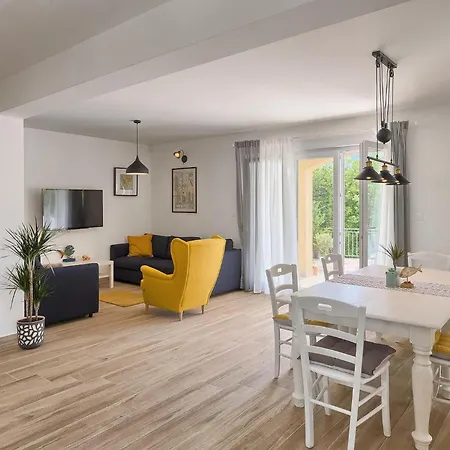 Florami Tatil Evi Pula