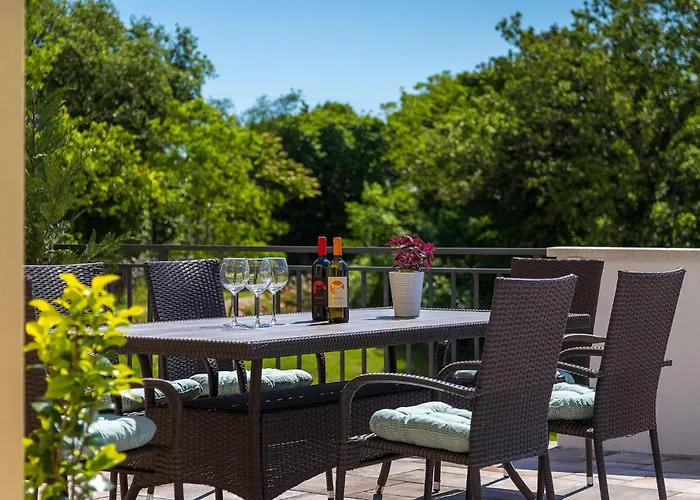 بيت للعطل Florami بولا