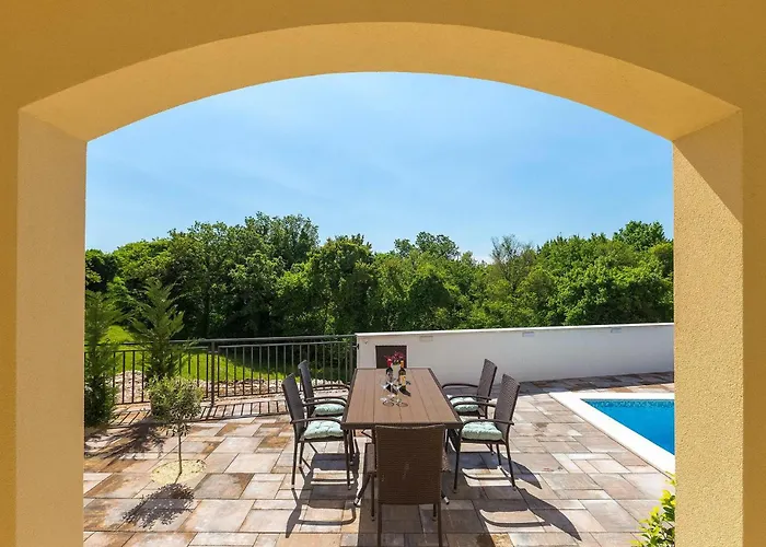 Semesterbostad Florami