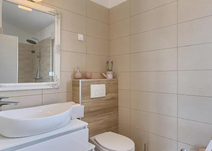 Semesterbostad Florami *